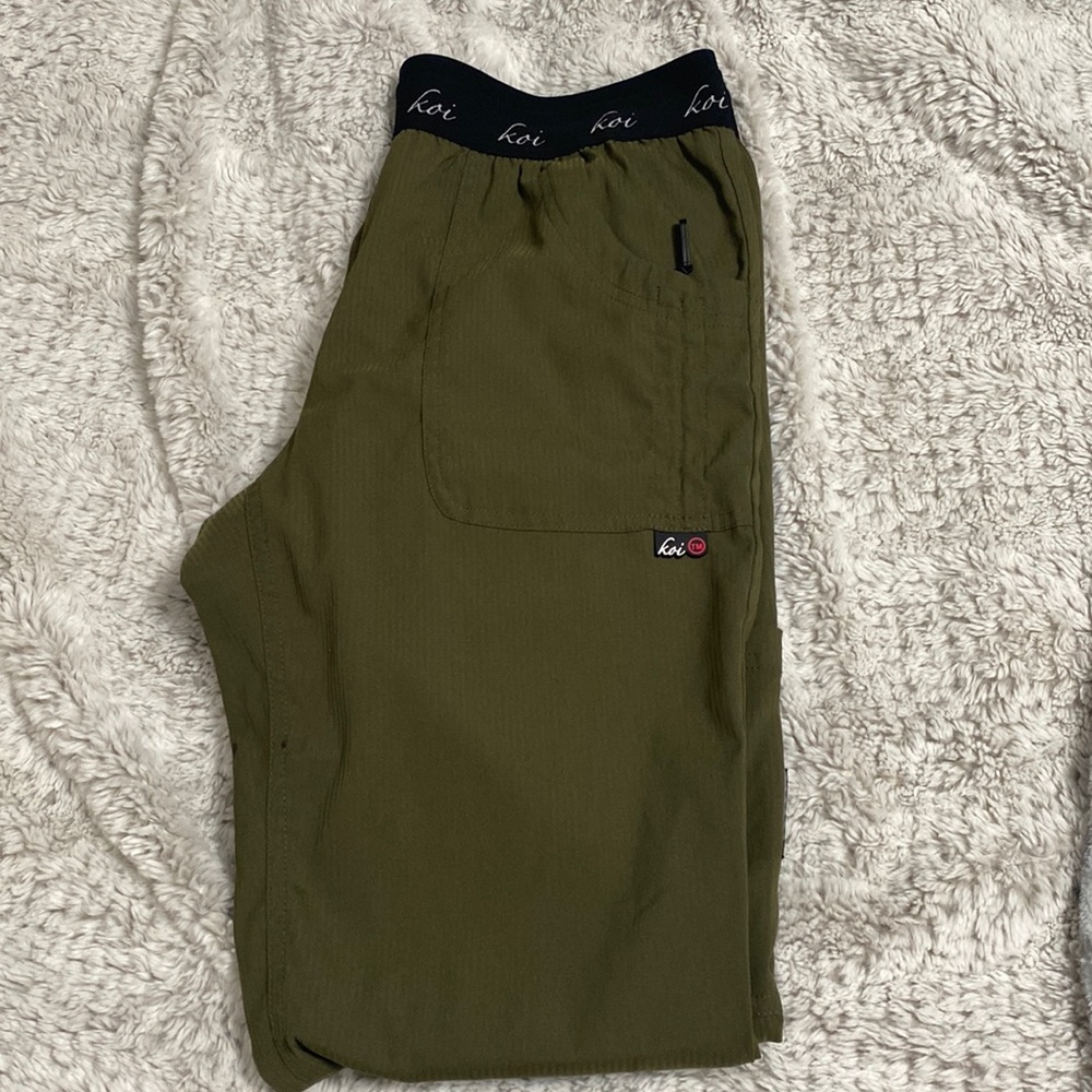 Koi size small scrub pant